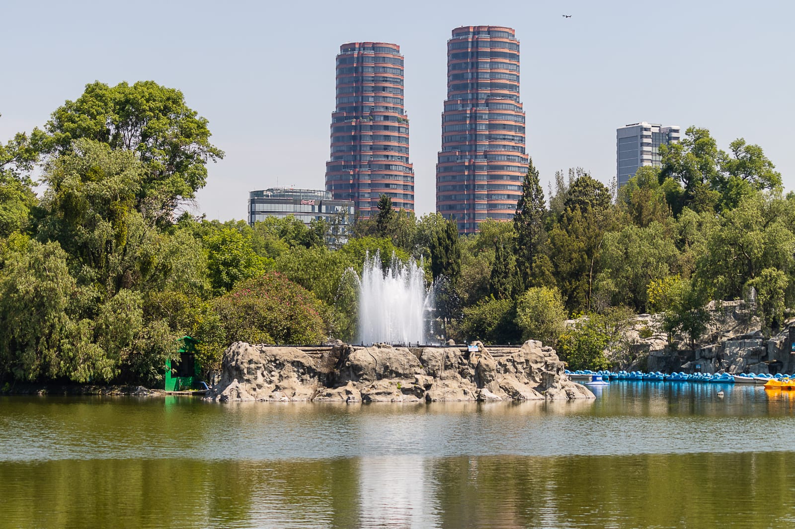 Rehabilitan 26 fuentes icónicas del Bosque de Chapultepec